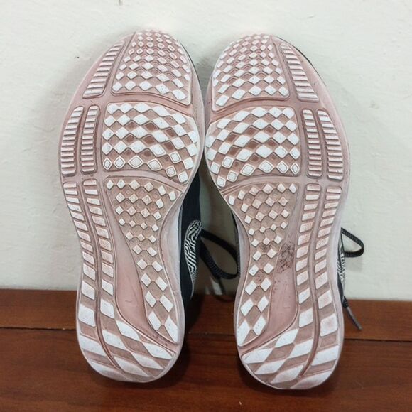 Nike Air Zoom Pegasus 49 Running Shoes - Picture 10 of 12